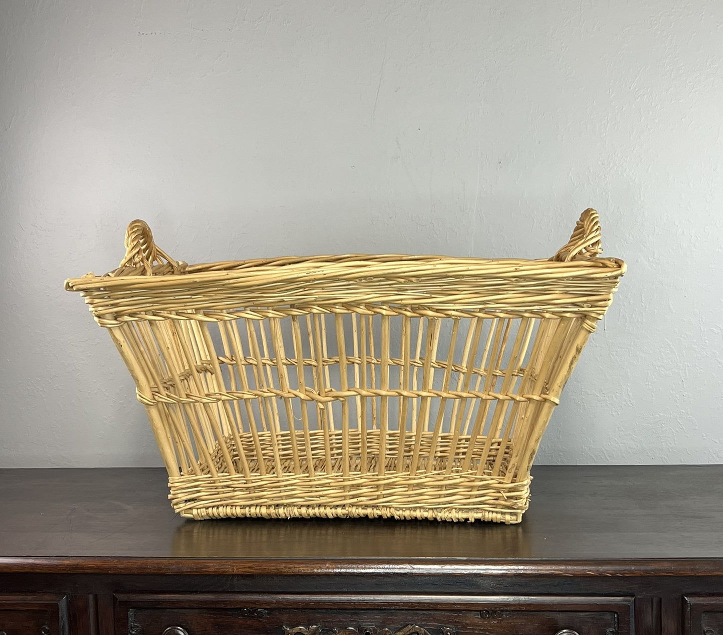 Vintage French Wicker Laundry Basket – Handwoven Farmhouse Hamper with Handles #6521