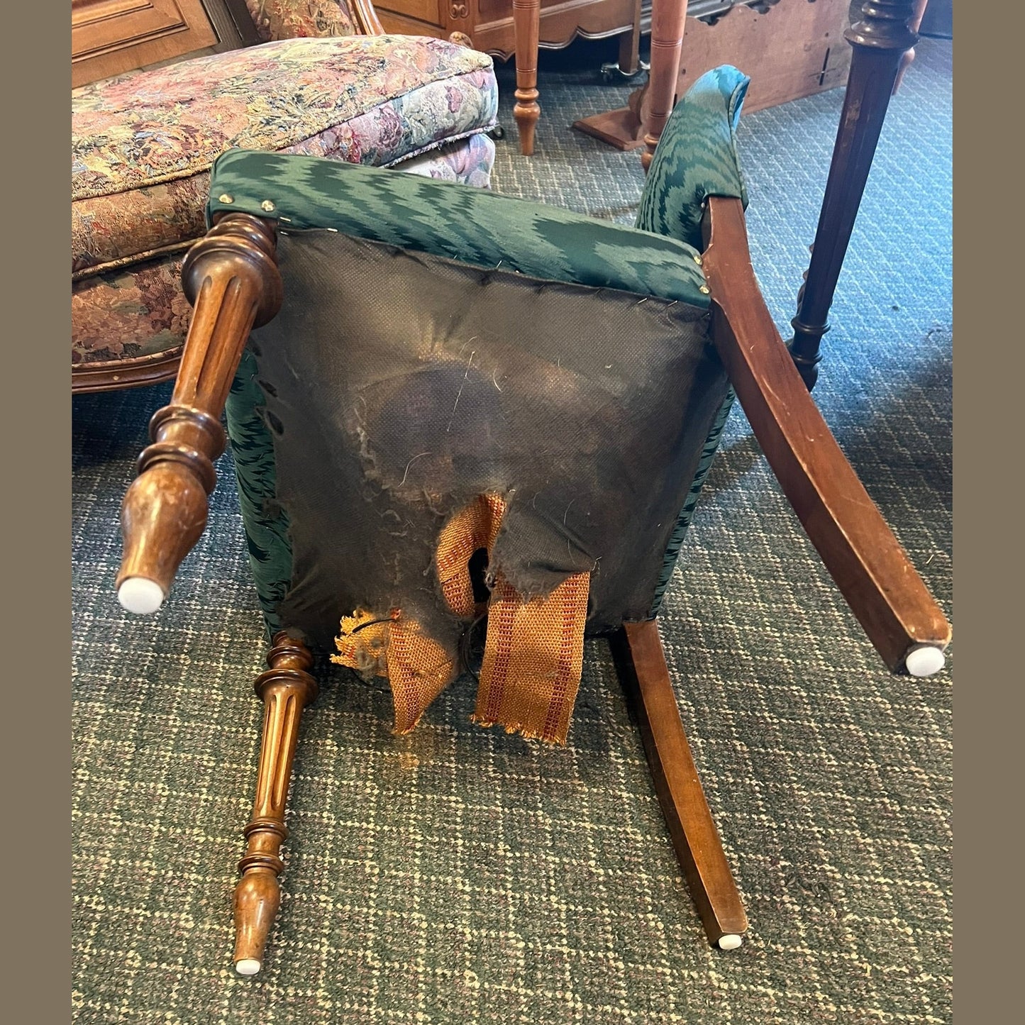 Vintage American Table & 6 Chairs