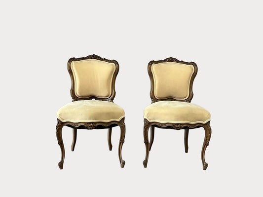 Antique French Walnut Louis XV Chairs – Pair of 19th Century Accent Chairs