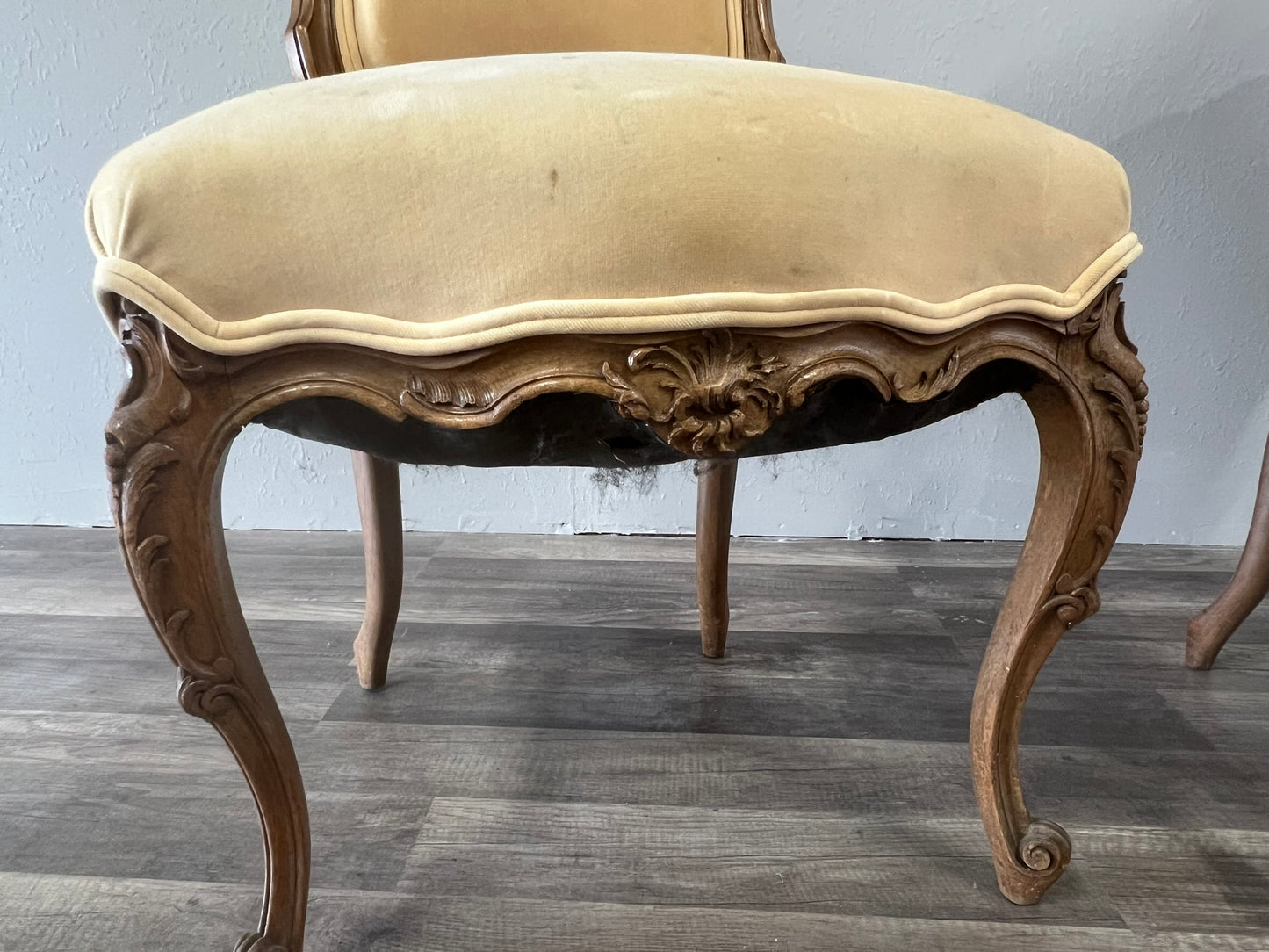 Antique French Walnut Louis XV Chairs – Pair of 19th Century Accent Chairs