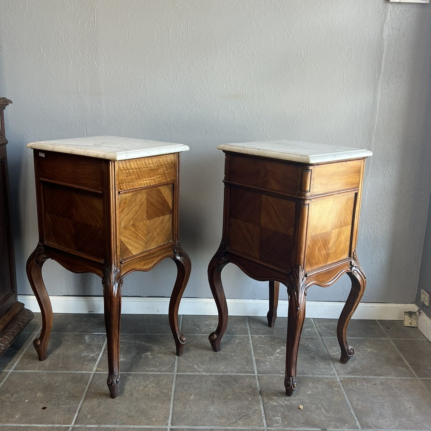 Antique French Louis XV Walnut Nightstands with White Marble Tops – Pair