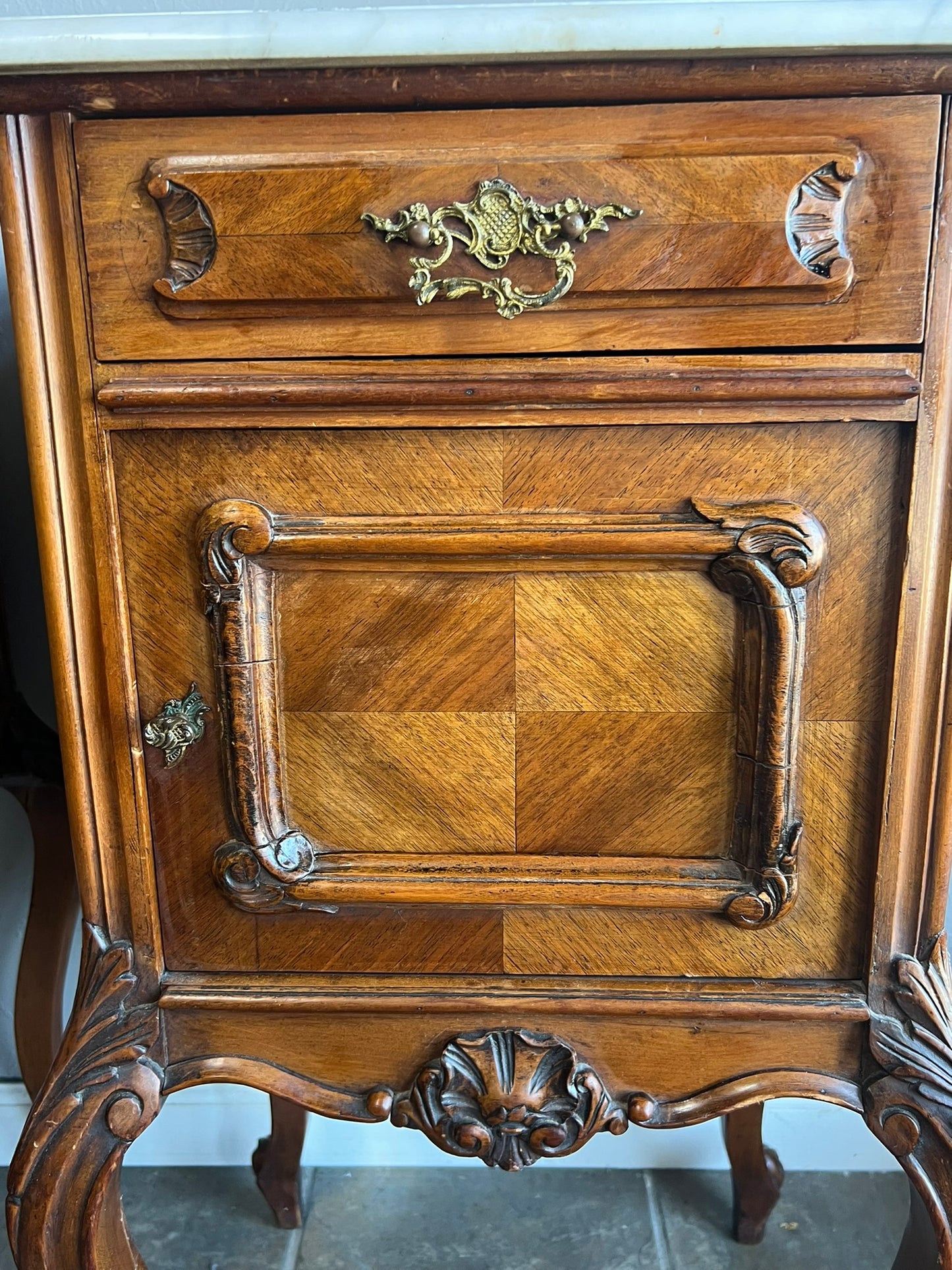 Antique French Louis XV Walnut Nightstands with White Marble Tops – Pair