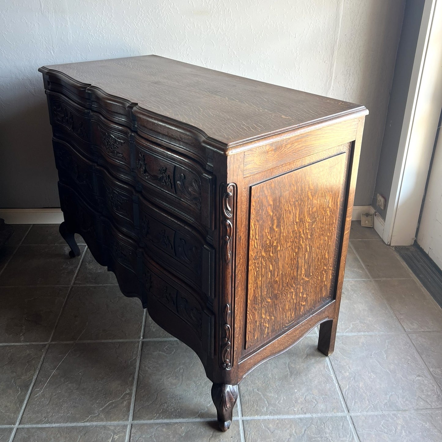 Vintage French Oak Dresser with Carved Details and Serpentine Front