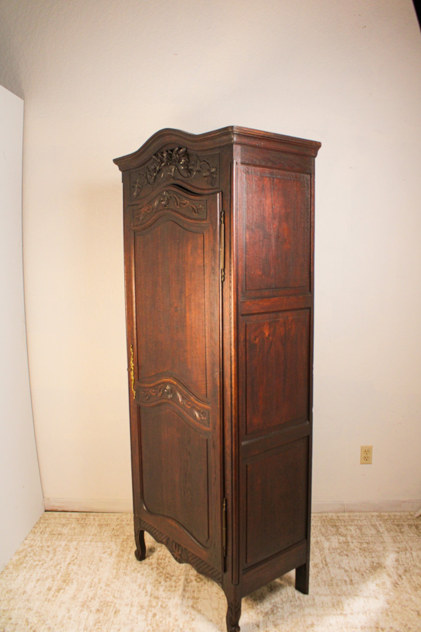 French Normandy Oak Bonnetière Armoire