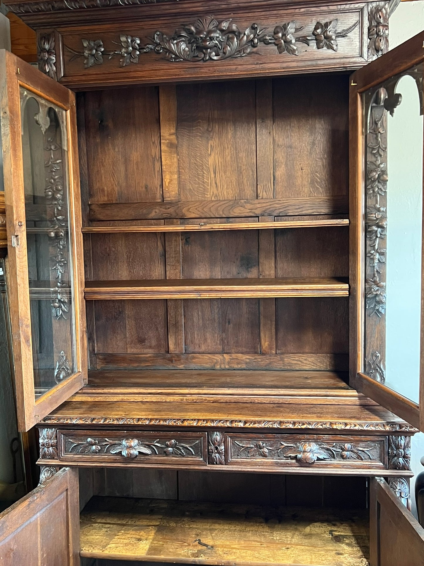 French Normandy Dark Oak Hunter’s Cabinet Hutch