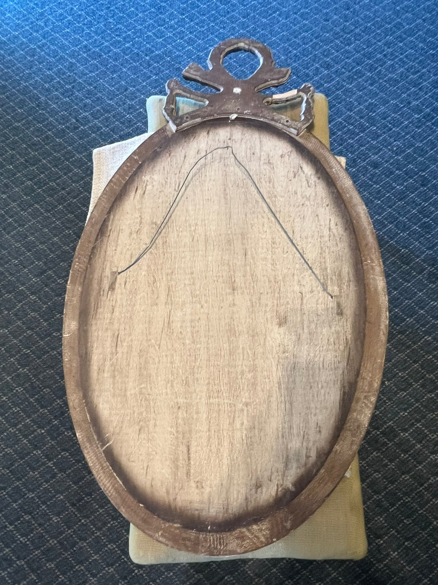 Vintage European Oval Beveled Wall Mirror – Antique Gold Oval Mirror