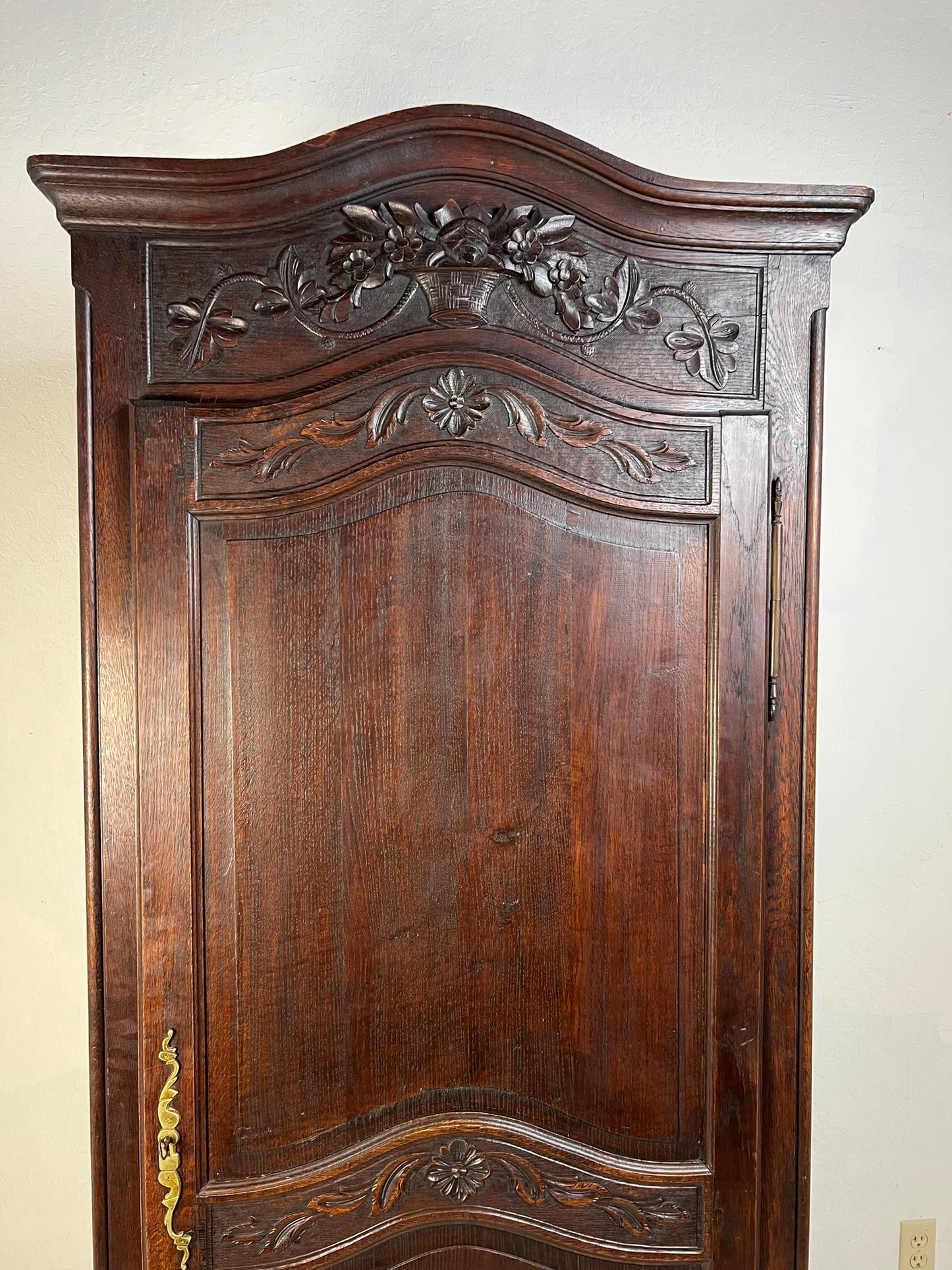 French Normandy Oak Bonnetière Armoire
