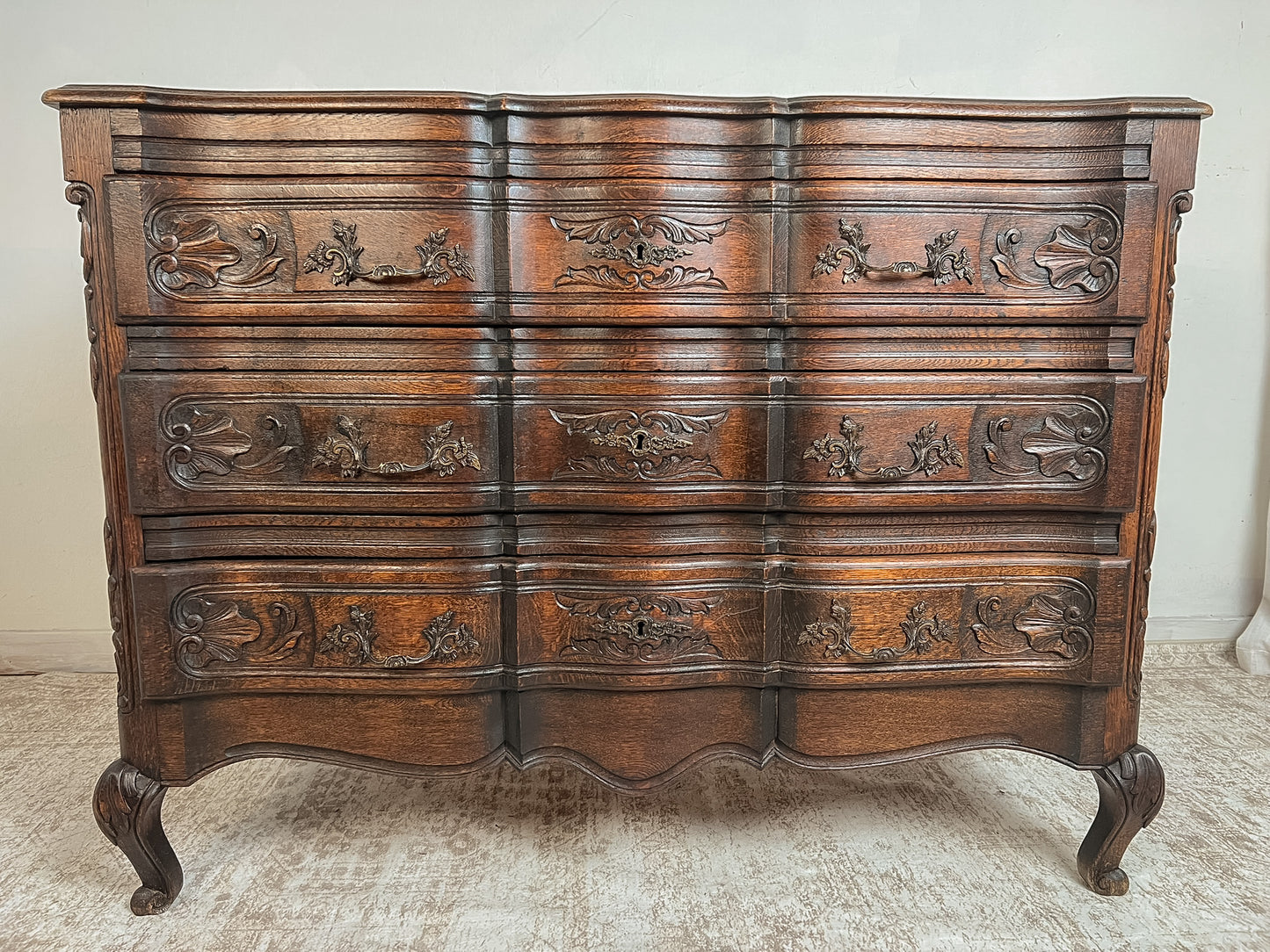 Vintage French Oak Dresser with Carved Details and Serpentine Front