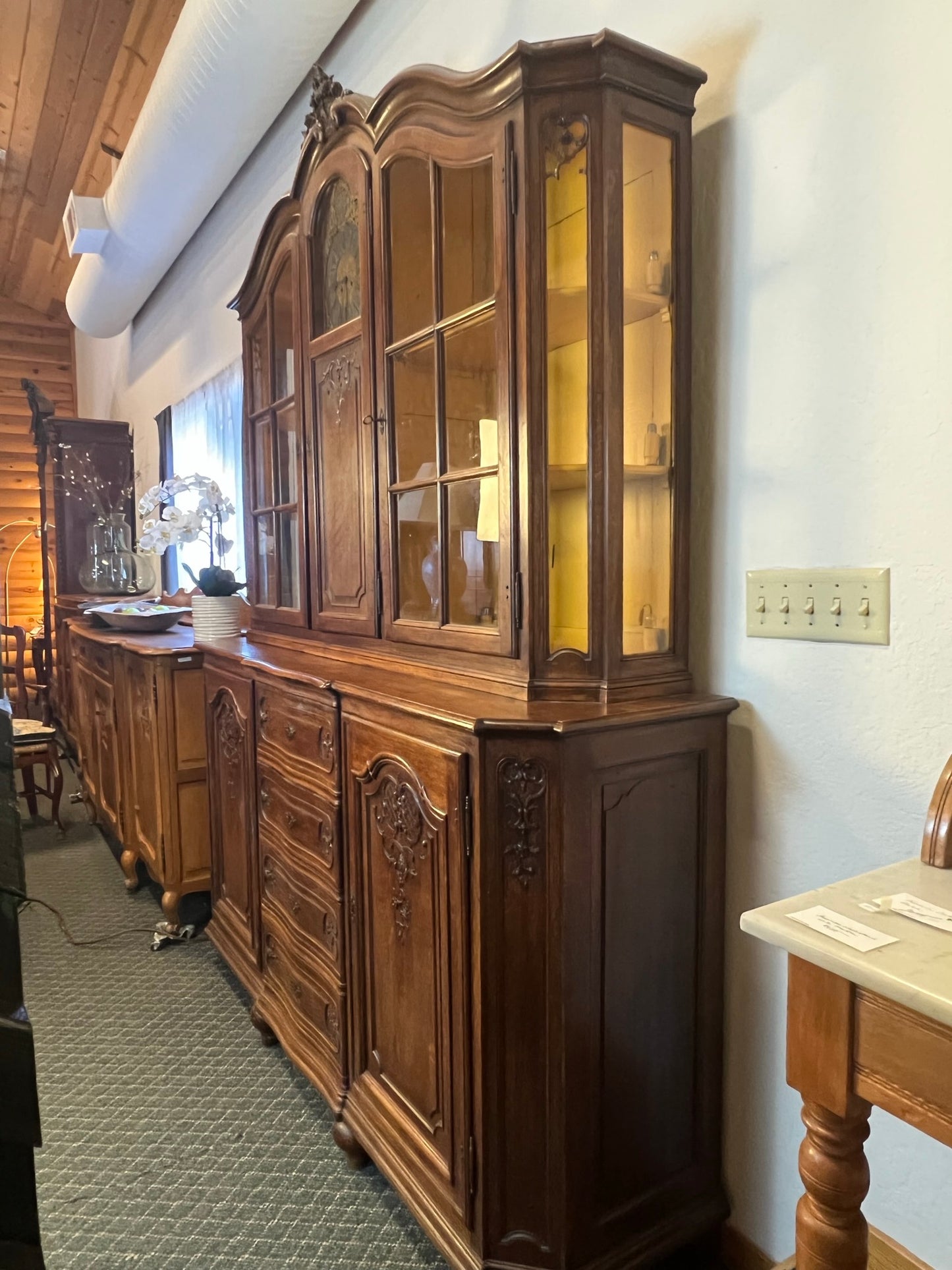 Antique French Oak Hutch with Clock & Carved Details, Early 1900s
