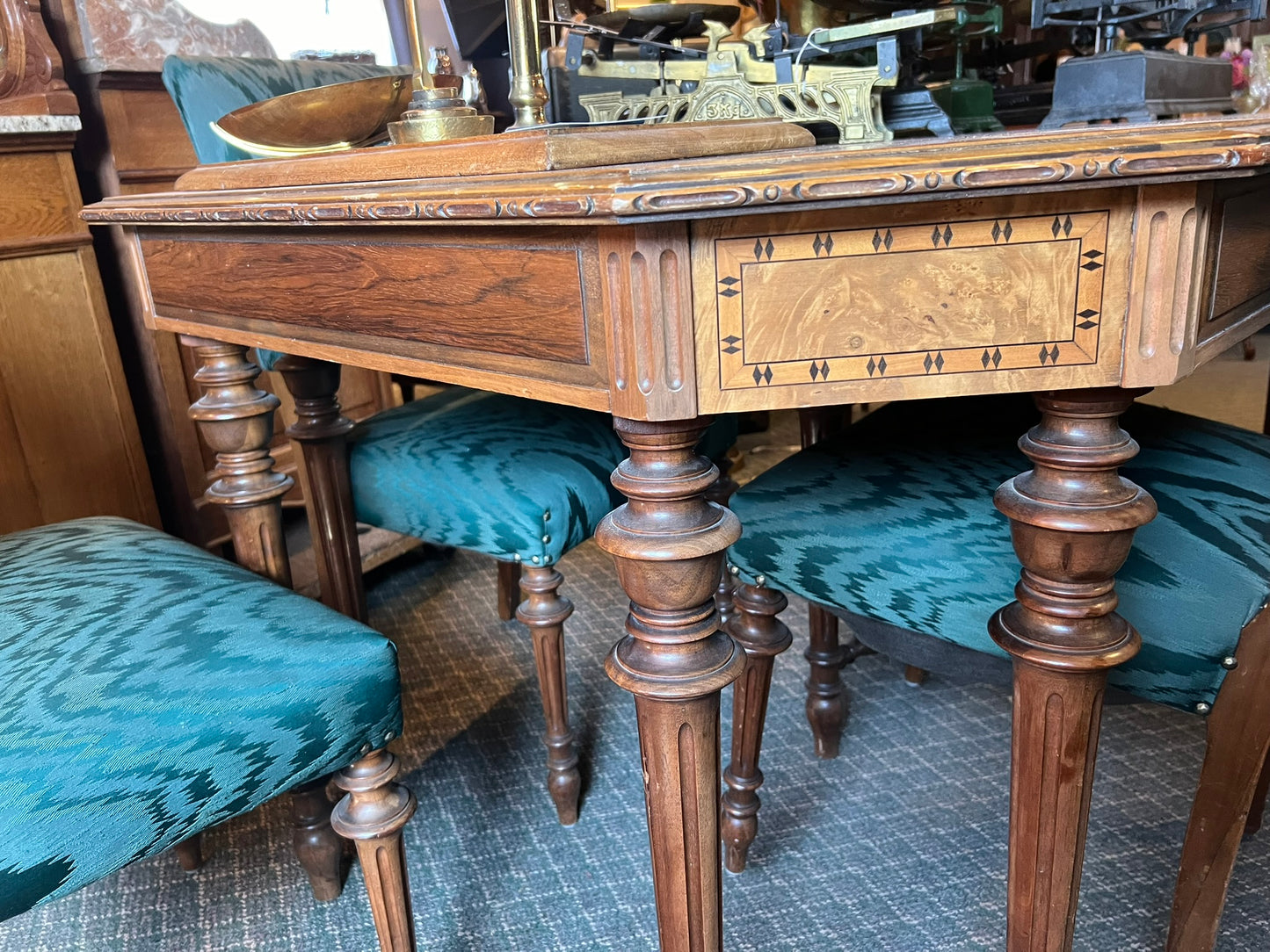 Vintage American Table & 6 Chairs