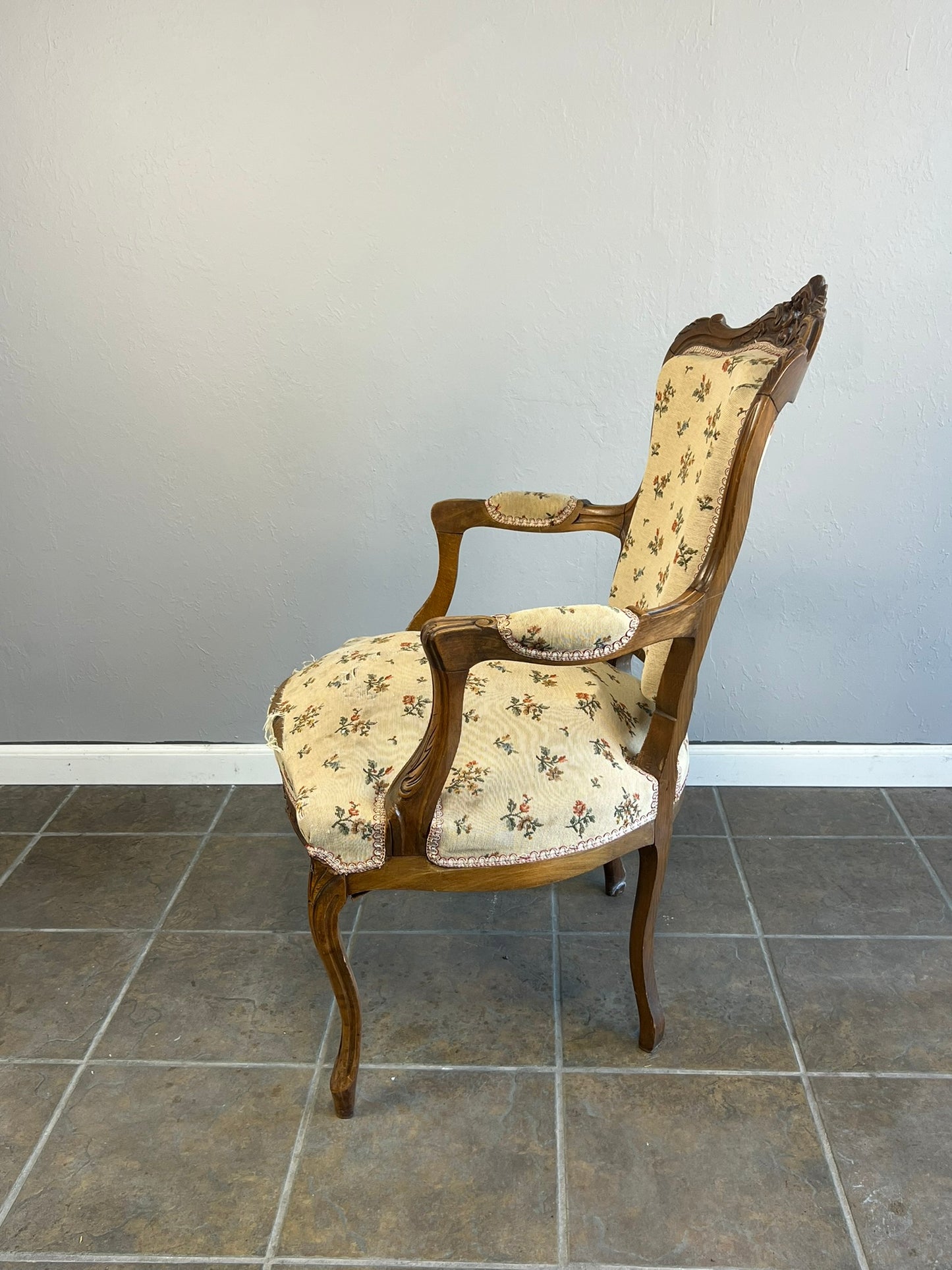 Antique French Louis XV Walnut Armchair with Carved Wood & Floral Upholstery