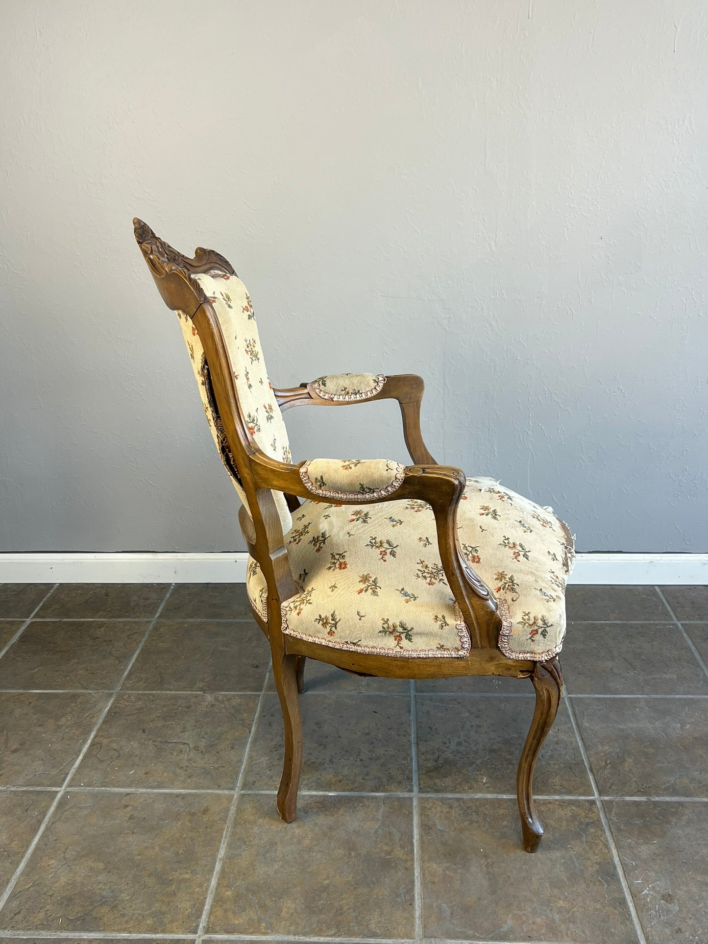 Antique French Louis XV Walnut Armchair with Carved Wood & Floral Upholstery