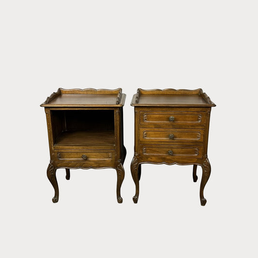 Pair of Vintage Belgian Oak Nightstands – Louis XV Style Bedside Tables with Drawers #526
